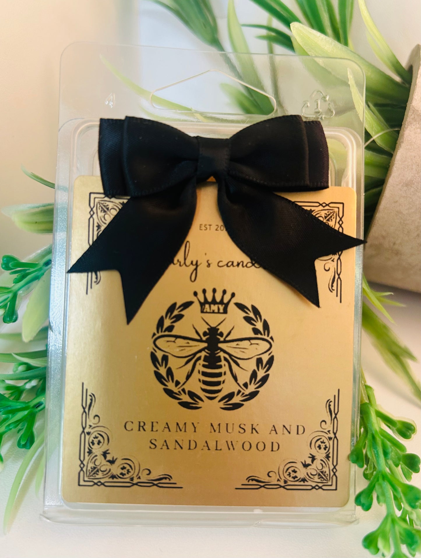 CREAMY MUSK AND SANDALWOOD