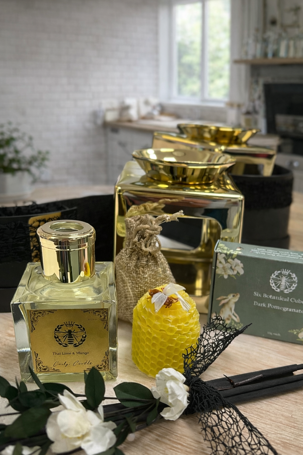 Coconut & Green Leaf Botanical Hamper - Carly's candles & wax melts