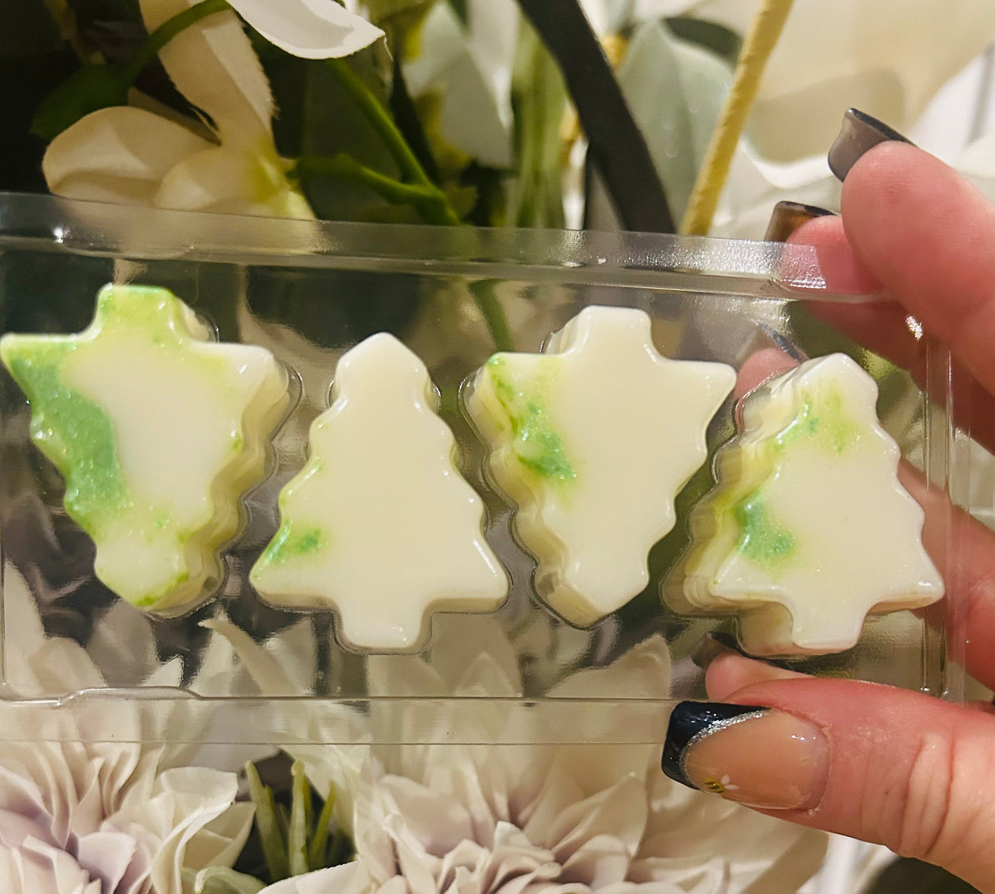 4x Christmas Tree soy wax melt clamshell