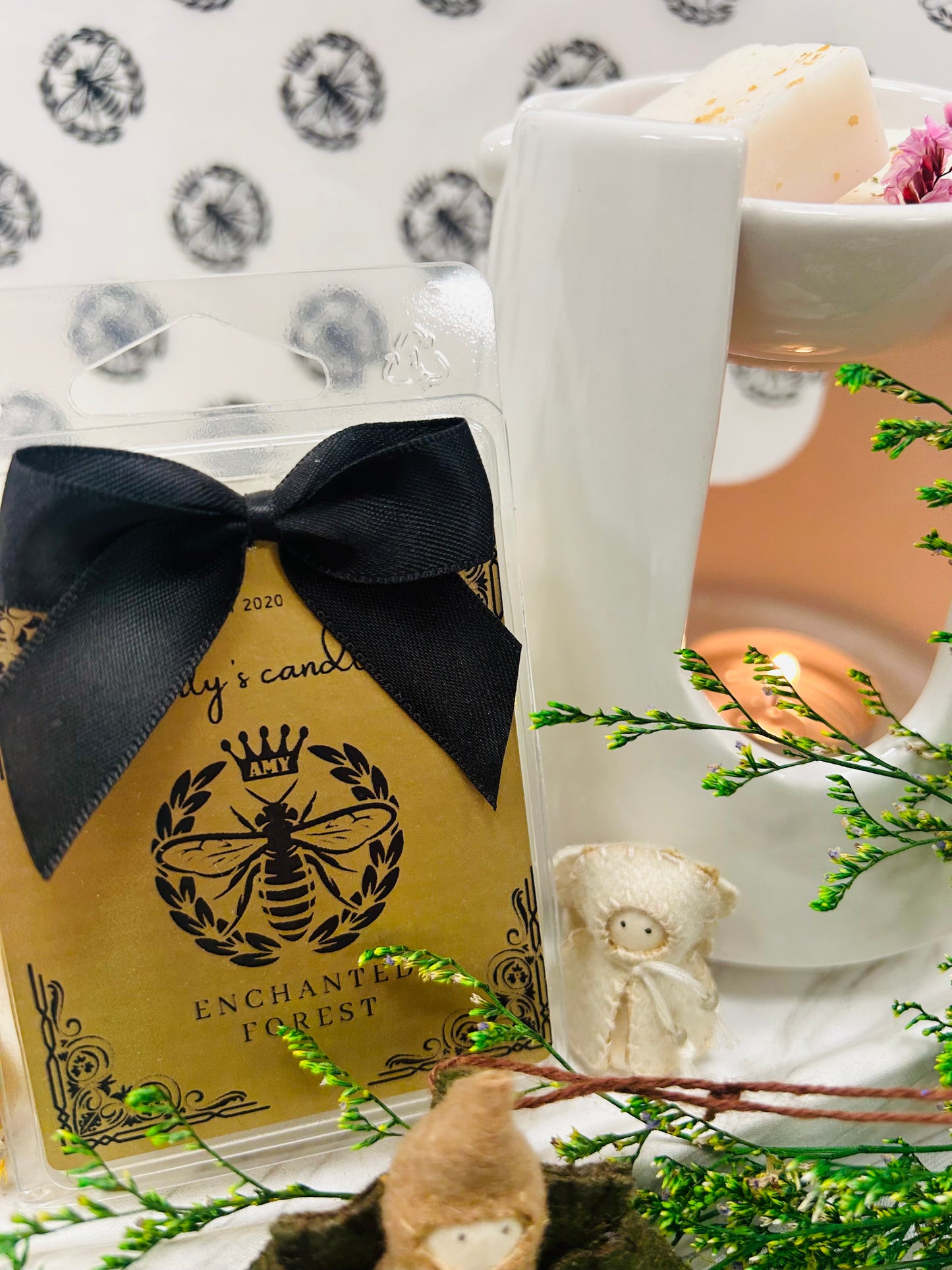 Enchanted forest six cubed clamshell wax melts