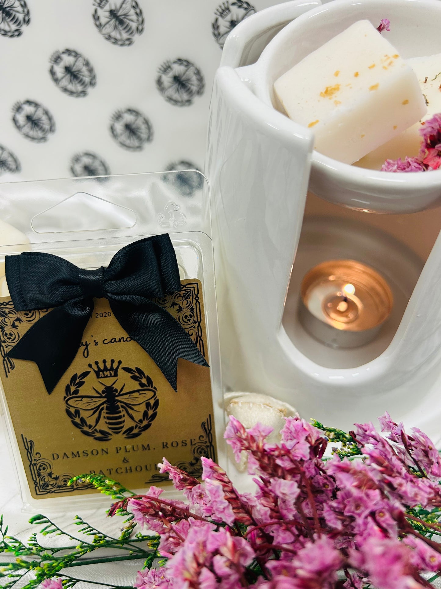 Damson plum, rose and patchouli six cubed wax melt clamshell