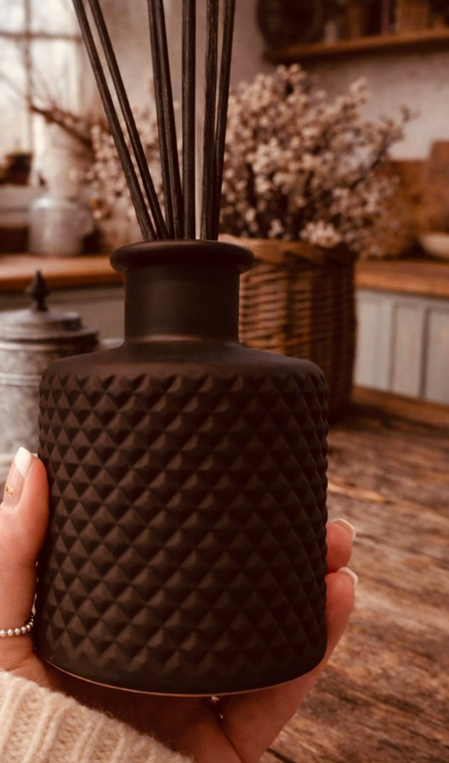 Geo Collection Reed Diffuser | Luxury Home Fragrance - Carly's candles & wax melts