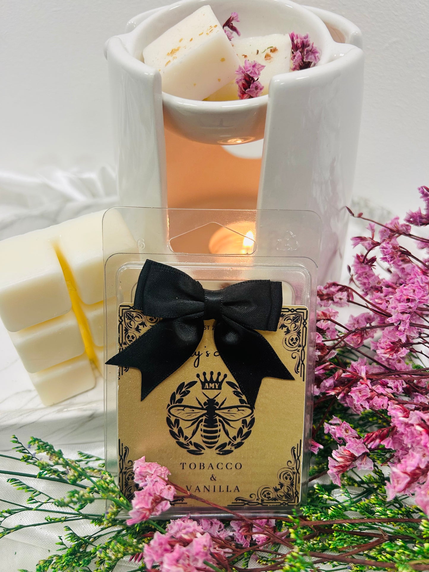 Tobacco & vanilla six cubed wax melt clamshell