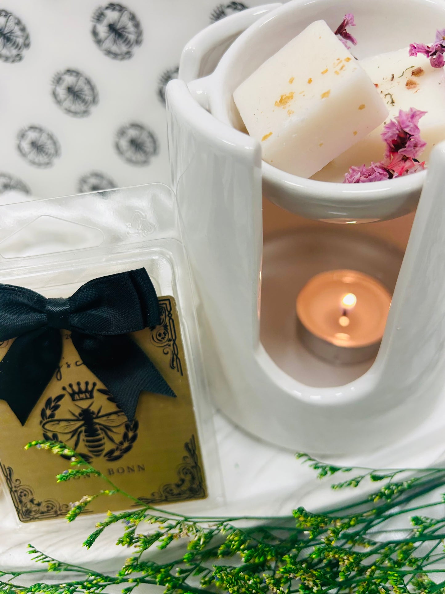 Bonn Bonn Fragrance Oil
Inspired by Viktor & Rolf Bonn Bonn