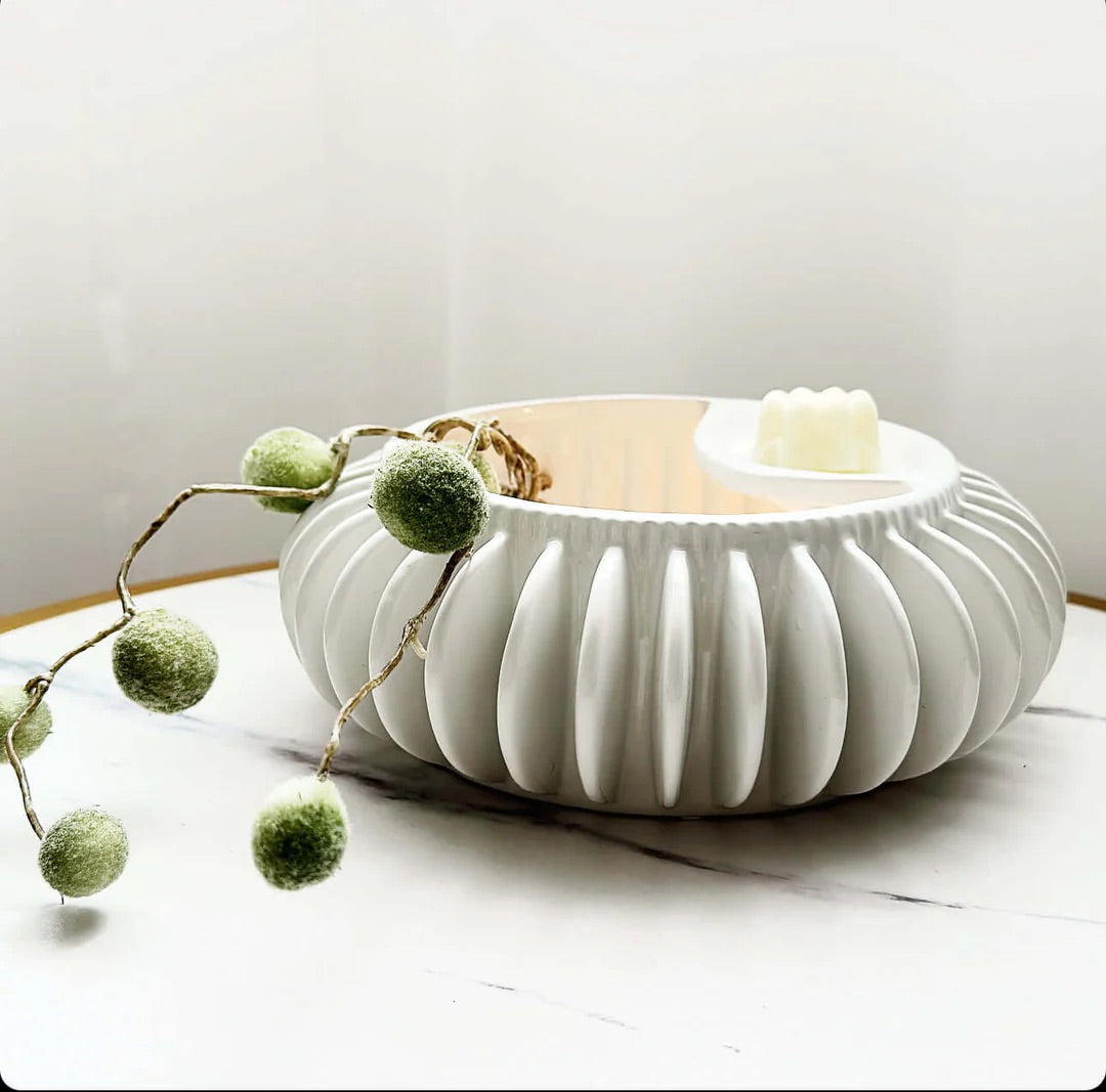Betty Wax Burner (single) - Carly's candles & wax melts