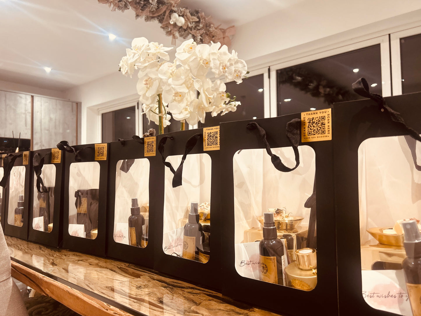 Luxury Hampers x - Carly's candles & wax melts