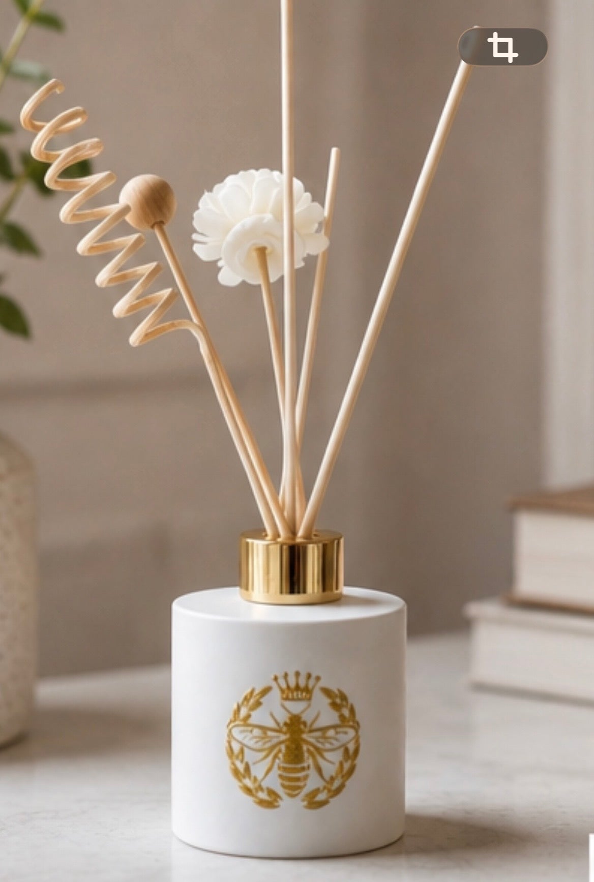 Peach Couture Reed Diffuser - Carly's candles & wax melts