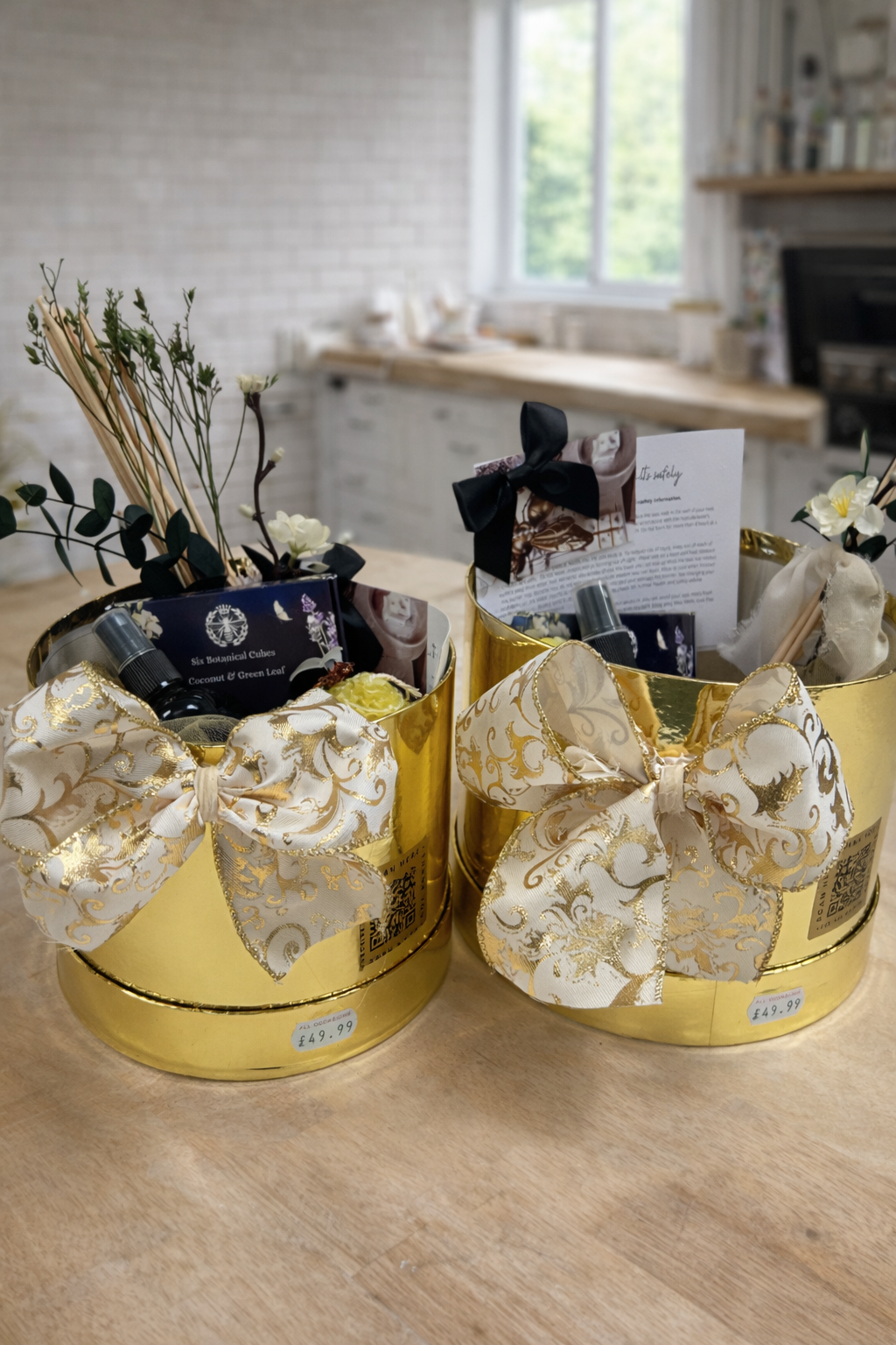 Coconut & Green Leaf Botanical Hamper - Carly's candles & wax melts