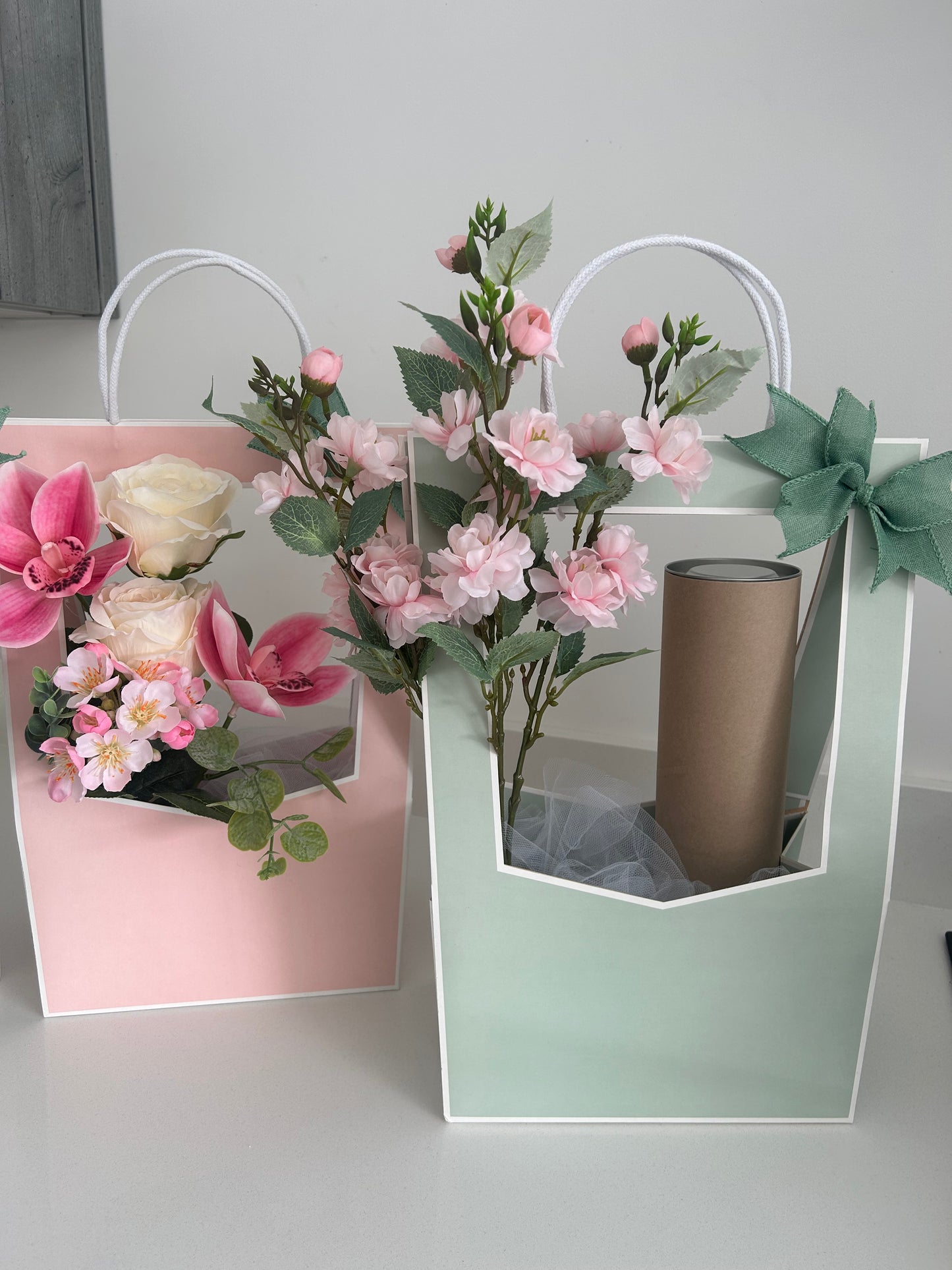 Luxury Flower Gift Hamper with Diffuser & Soy Wax Melts