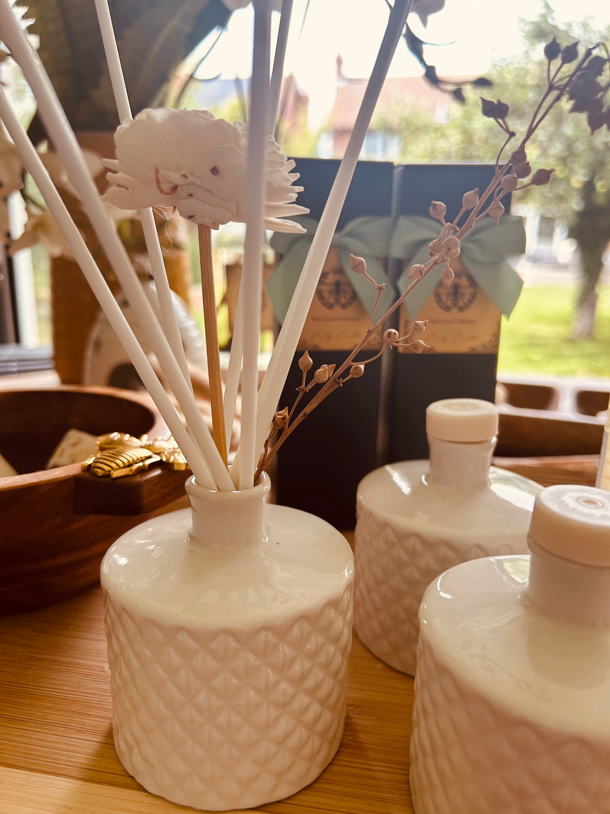 Thai lime & Mango diffuser - Carly's candles & wax melts