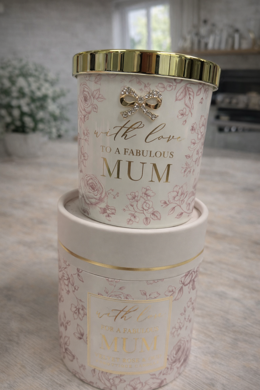 With Love to a Fabulous Mum | Velvet Rose & Oud Scented Candle - Carly's candles & wax melts