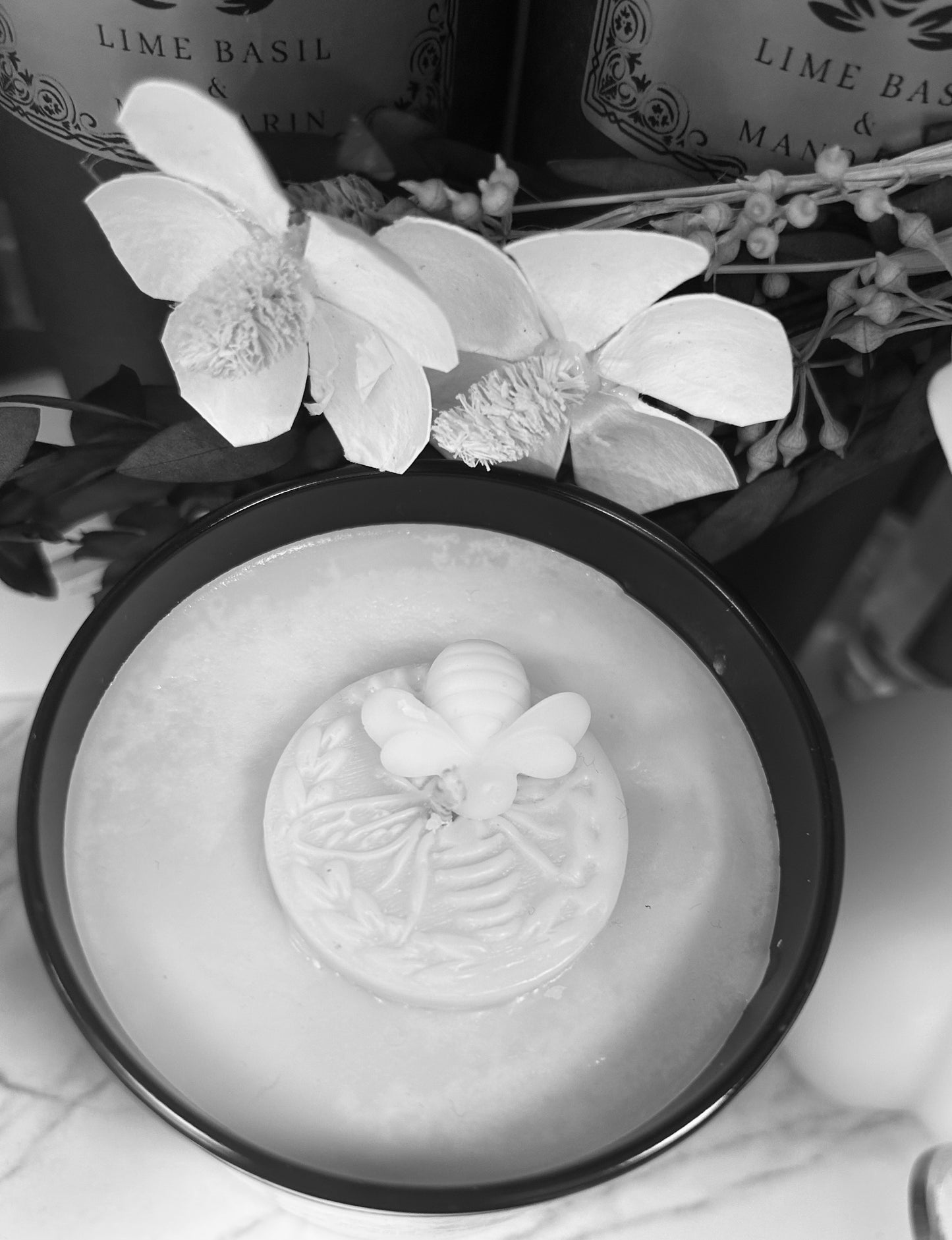 Luxury coconut & rapeseed Candle- Black Plum & Rhubarb