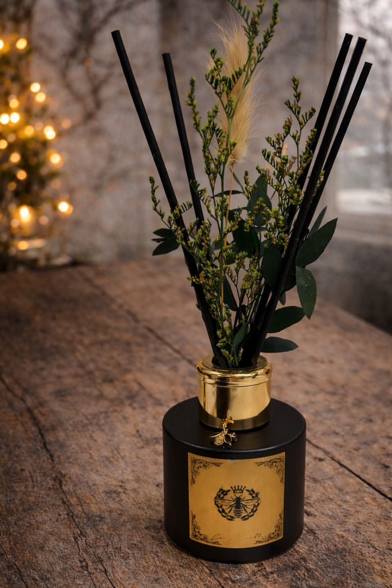 Cosy Nights - Cosy Christmas Diffuser - Long lasting - strong fragrance - Carly's candles & wax melts