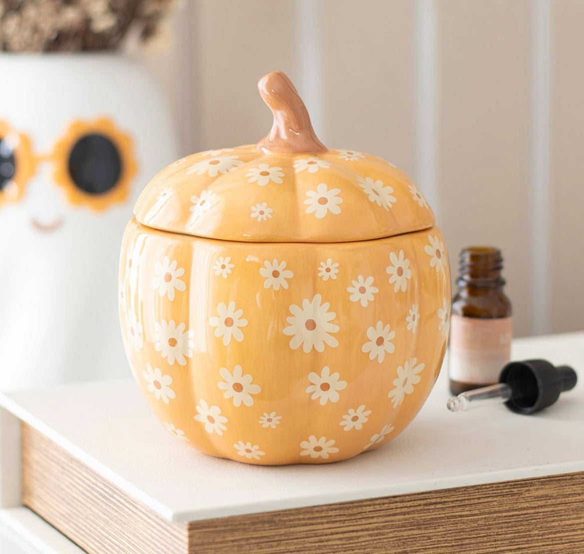 Pumpkin Oil Burner with Floral Design – Autumn & Halloween Wax Melt Holder
