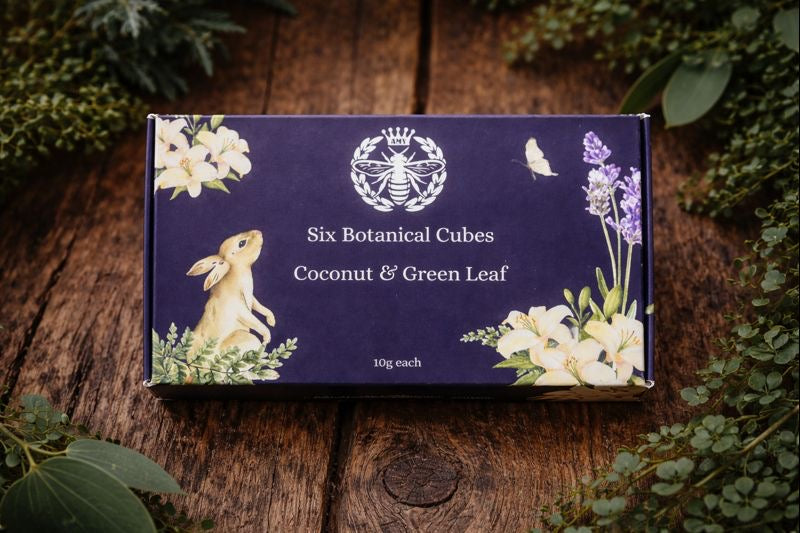 COCONUT & GREEN LEAF - Carly's candles & wax melts