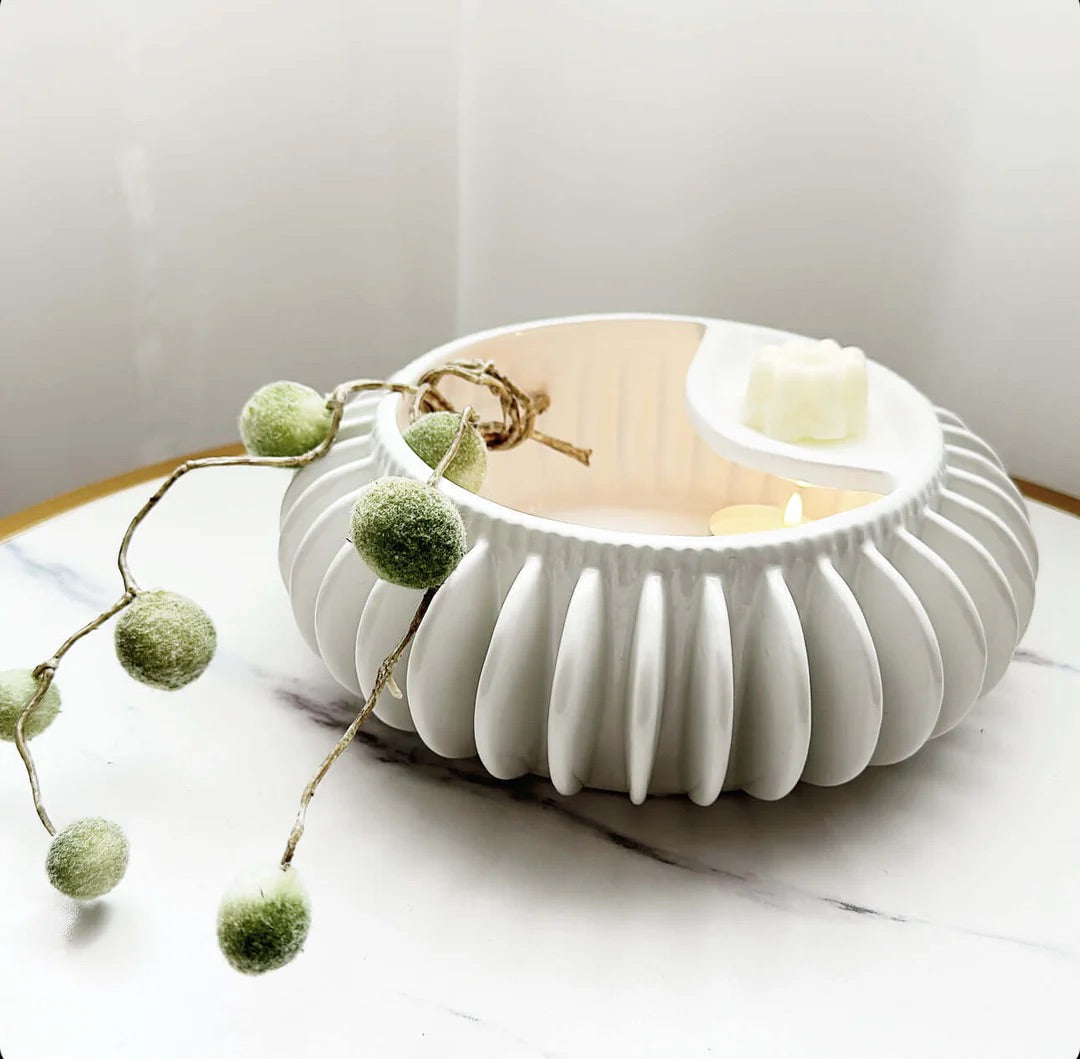 Betty Wax Burner (single) - Carly's candles & wax melts
