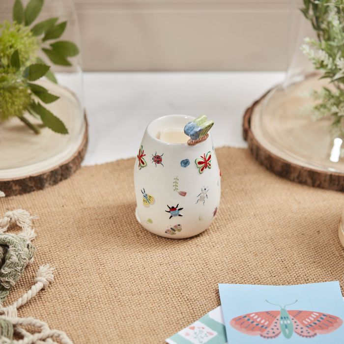 BUTTERFLY 3D WAX MELT BURNER WHITE CERAMIC WITH EMBOSSED INSECTS - Carly's candles & wax melts