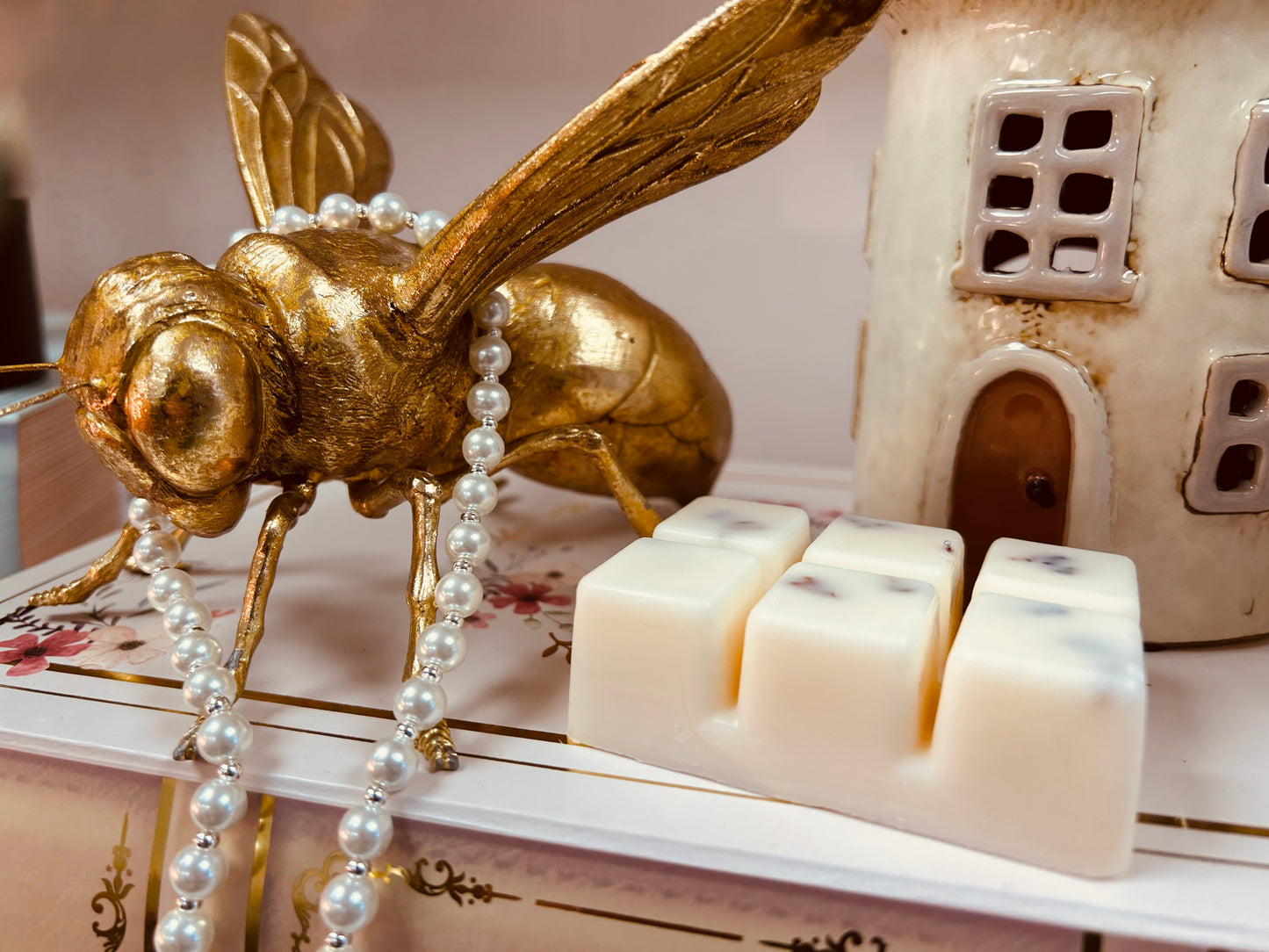 Wax melts - Rhubarb & custard six cubed wax melt clamshell - Carly's candles & wax melts